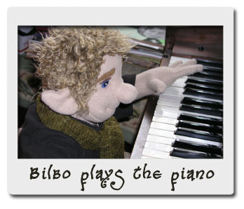 Bilbo Plays the Piano
